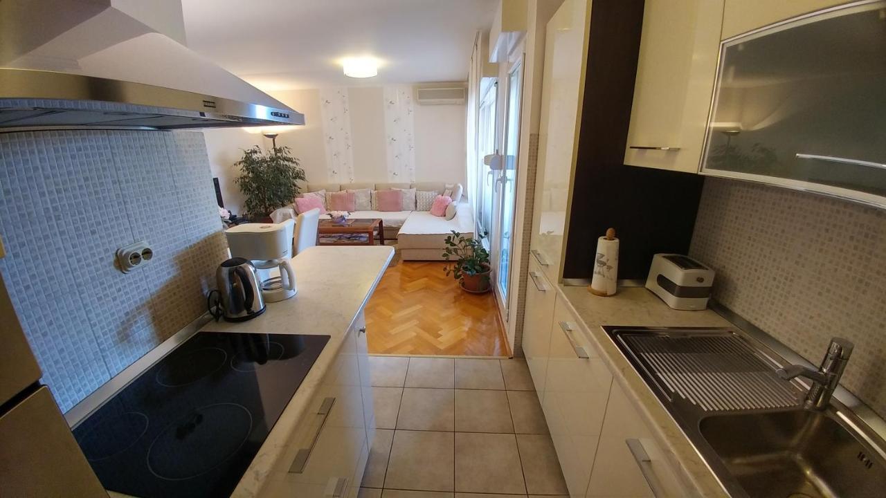 Apartment Deluxe Sea View Split Exteriör bild