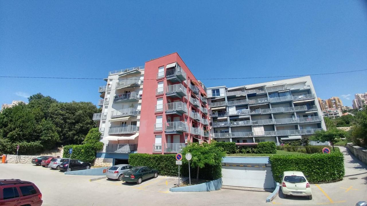 Apartment Deluxe Sea View Split Exteriör bild