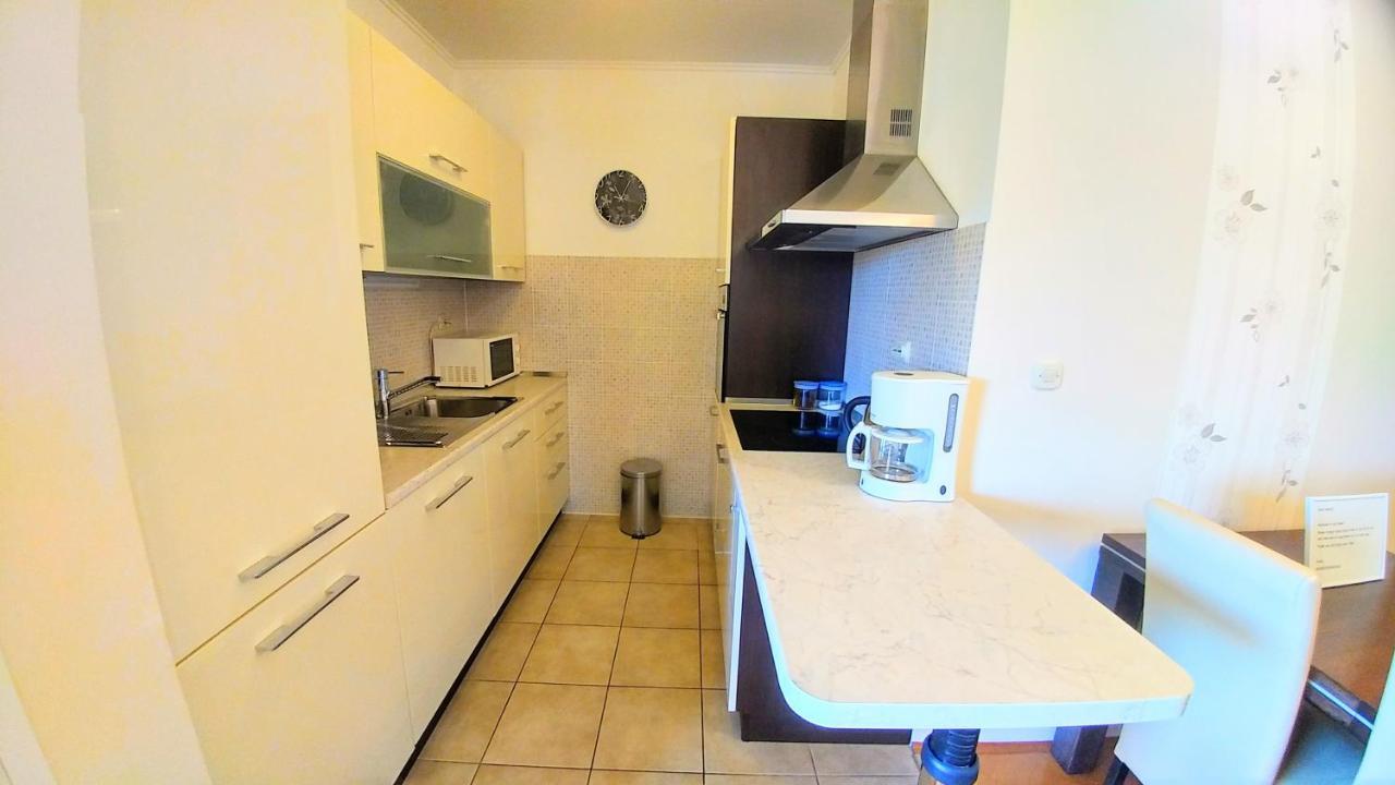 Apartment Deluxe Sea View Split Exteriör bild